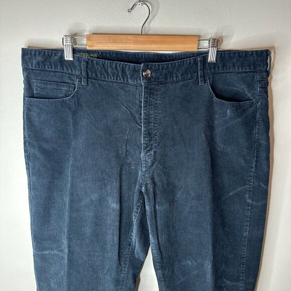 Orvis Corduroy Pants Mens 42Wx30L Navy 5 Pocket Classic Straight Leg Trousers - Picture 2 of 12